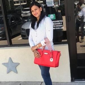 Meet your Posher, Parul